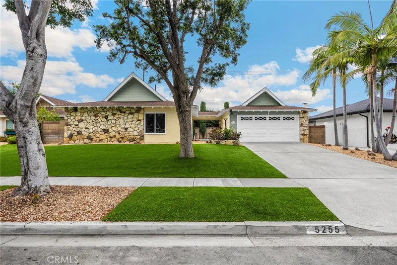 5255 E Bergh Drive