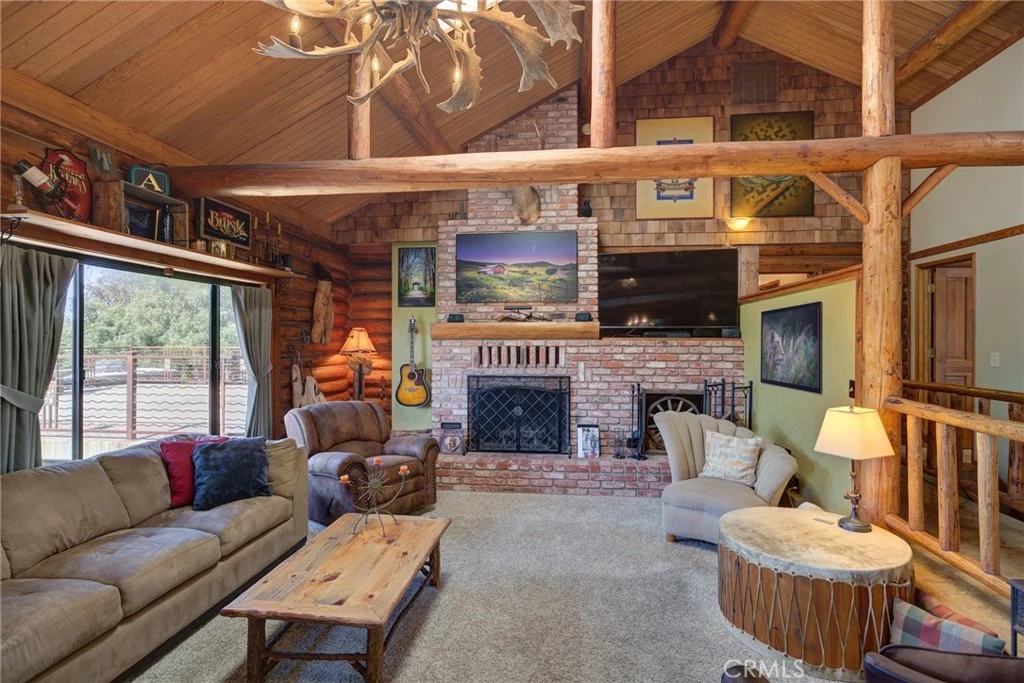 Interior 4