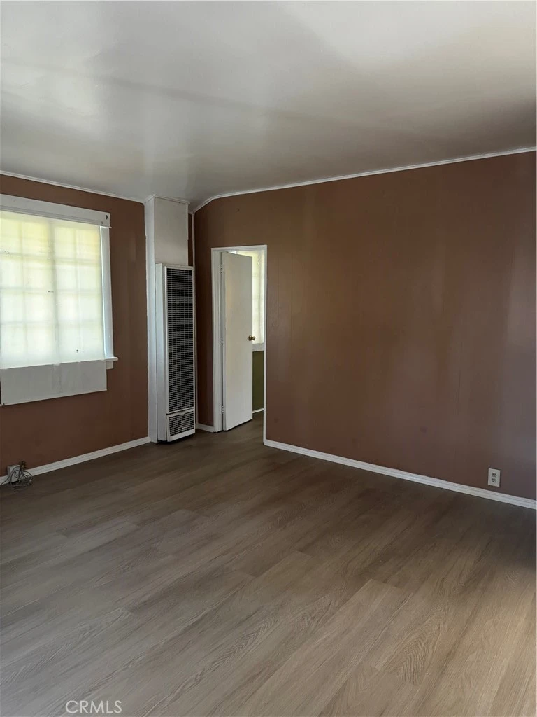 Interior 4