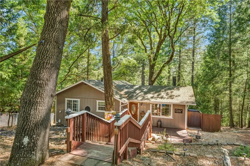 Photo 2 of 16635 Mountain View Drive