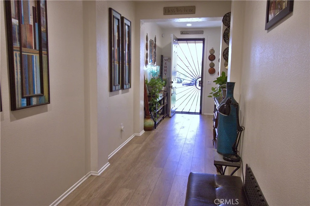 Interior 4
