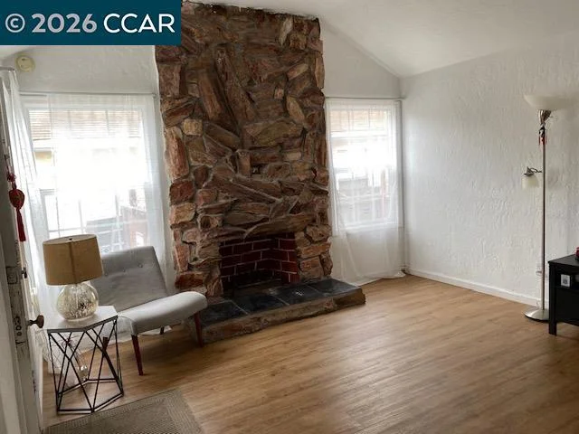 559 43rd Street photo 2