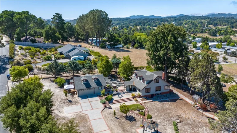 3155 El Camino Real