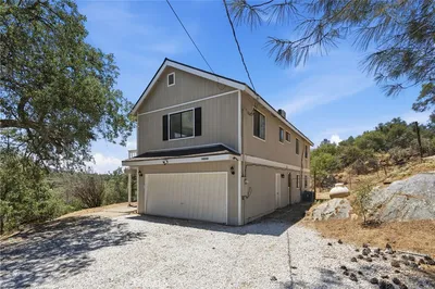 30880 Yosemite Springs photo 2