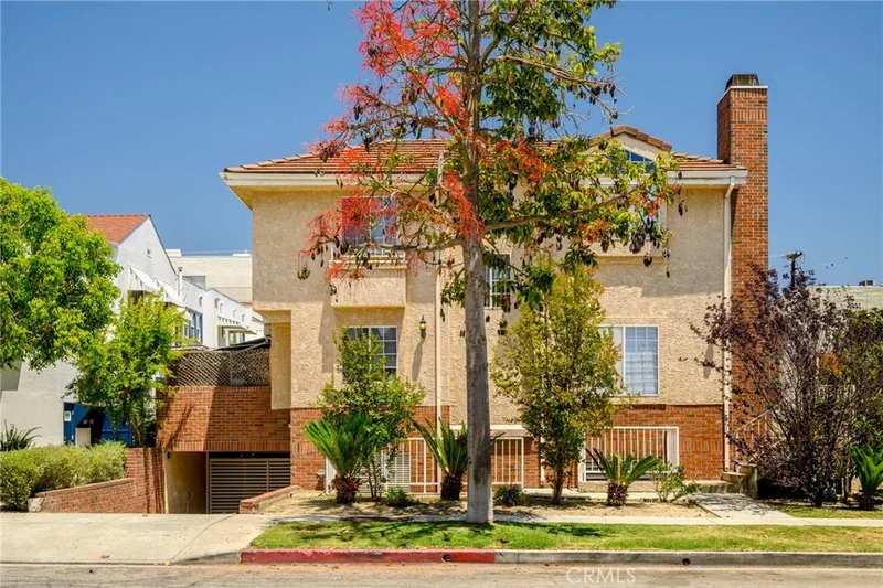 318 N Kenwood Street 105, Glendale, CA 91206