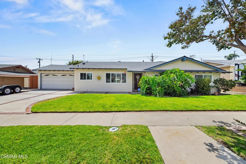 3079 Waco Avenue