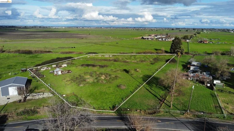 2115 E Taylor Rd, Bethel Island, CA 95219