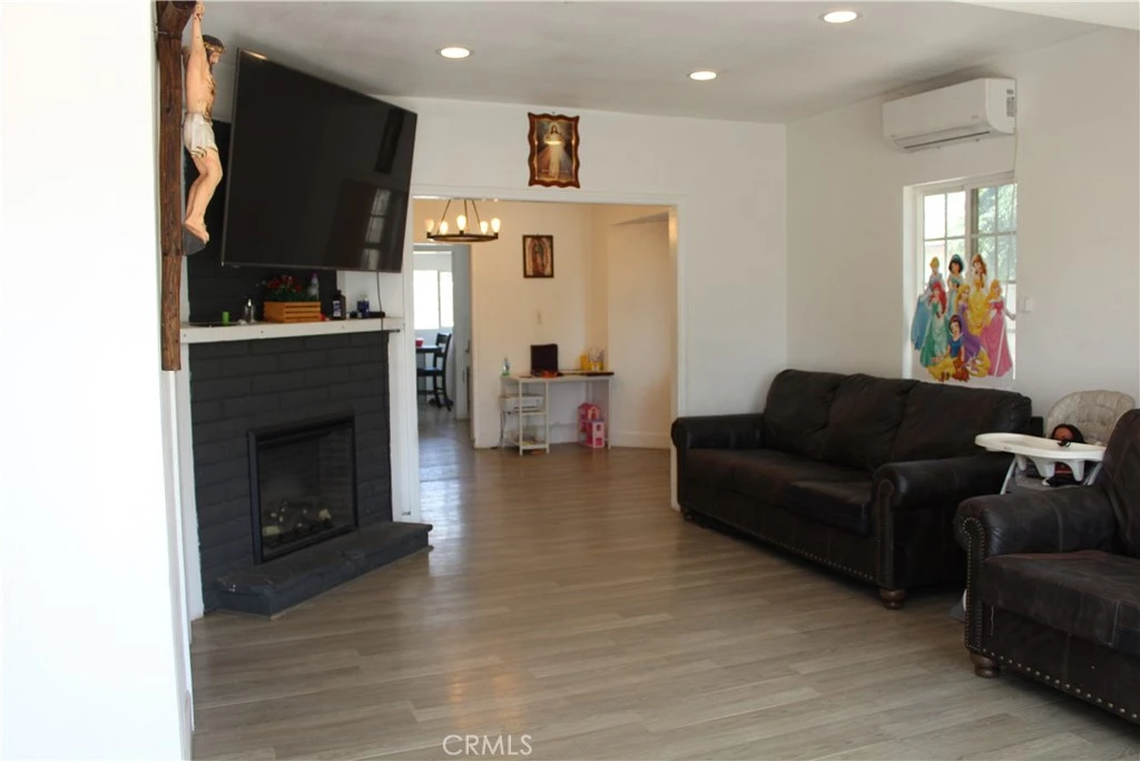 Interior 2