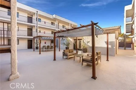 835 E Lomita 104 photo 2