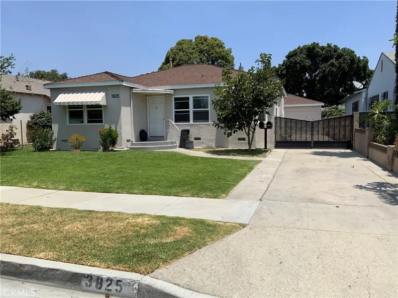 Photo 2 of 3825 Lilita Street