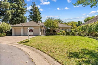 4713 Longcove Dr