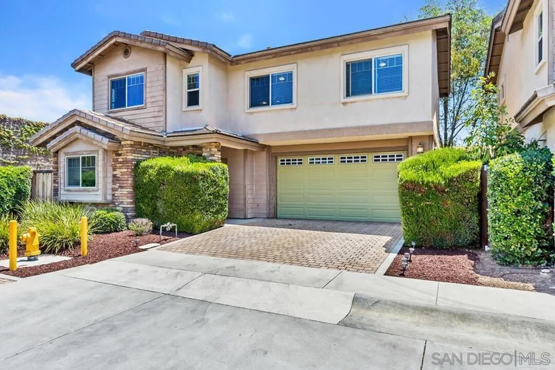 639 Mahalo Ct