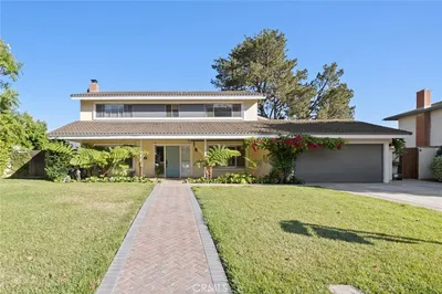468 E View