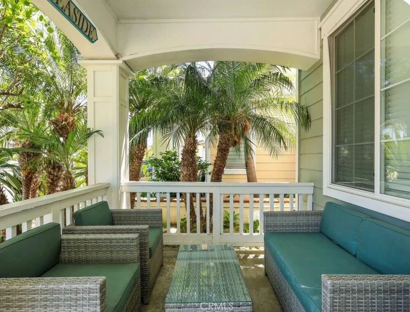 20909 Monarch photo 2