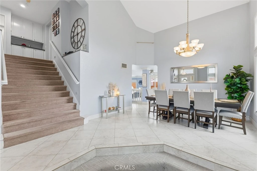 Interior 3