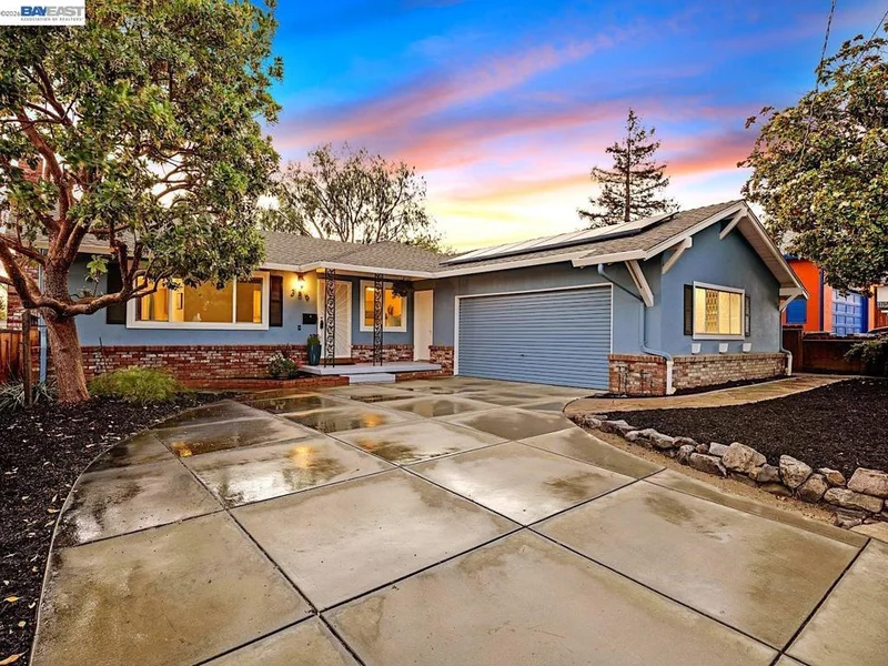 359 Michell, Livermore, CA 94551