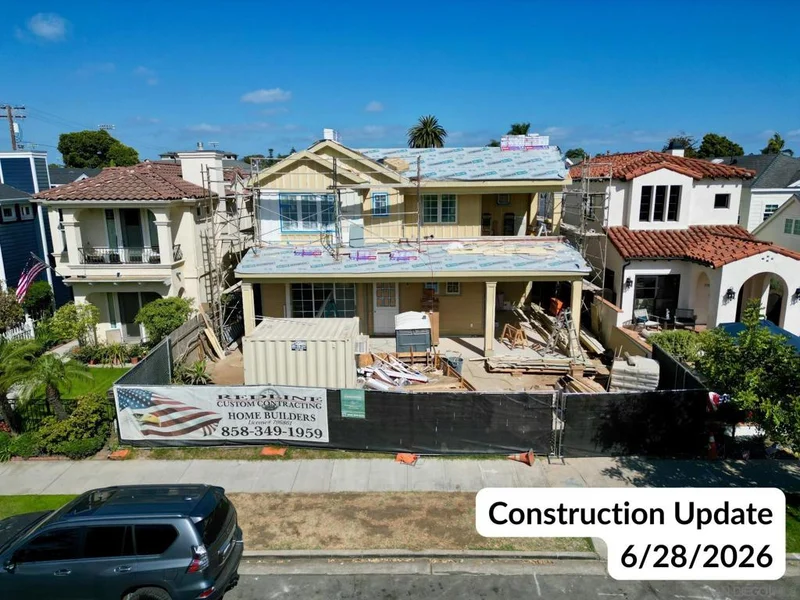 Photo 2 of 711 H Ave