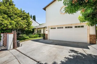 5954 Wilkinson Avenue photo 2