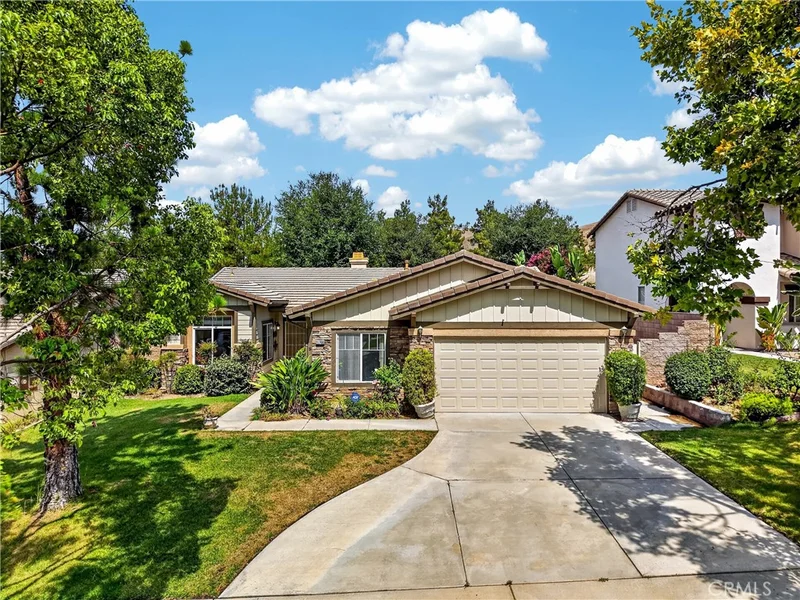 11748 Fairway Drive