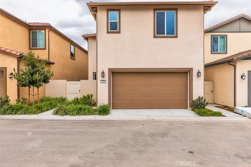 169 Great Park Boulevard photo 2