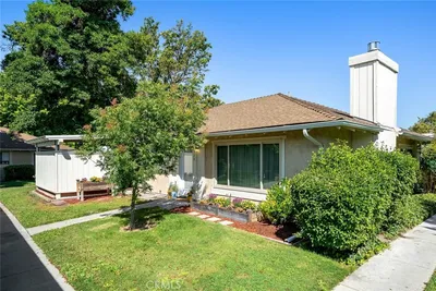 126 Flag Way B photo 2