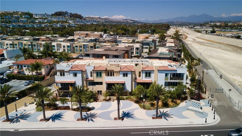 1523 Doheny