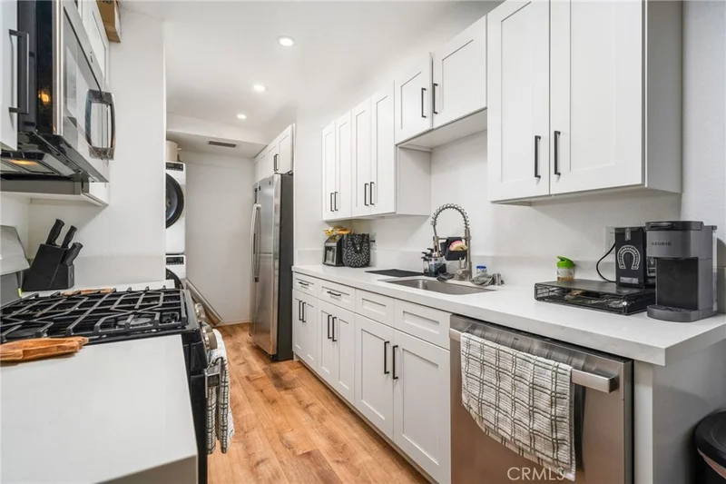 Photo 2 of 1342 W 8th Street