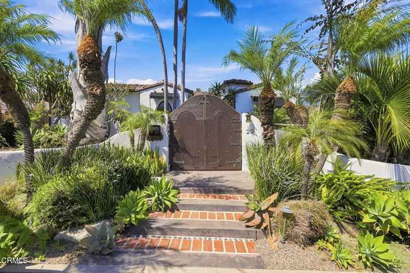 25 Encinal Place