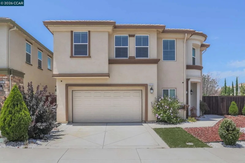 2273 Toscana Dr photo 2