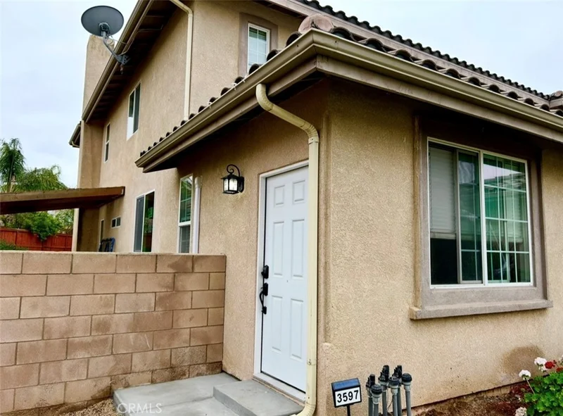 3597 rock Butte