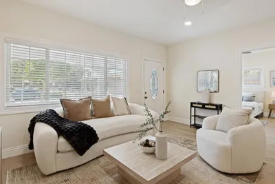 1247 Benton Street photo 2