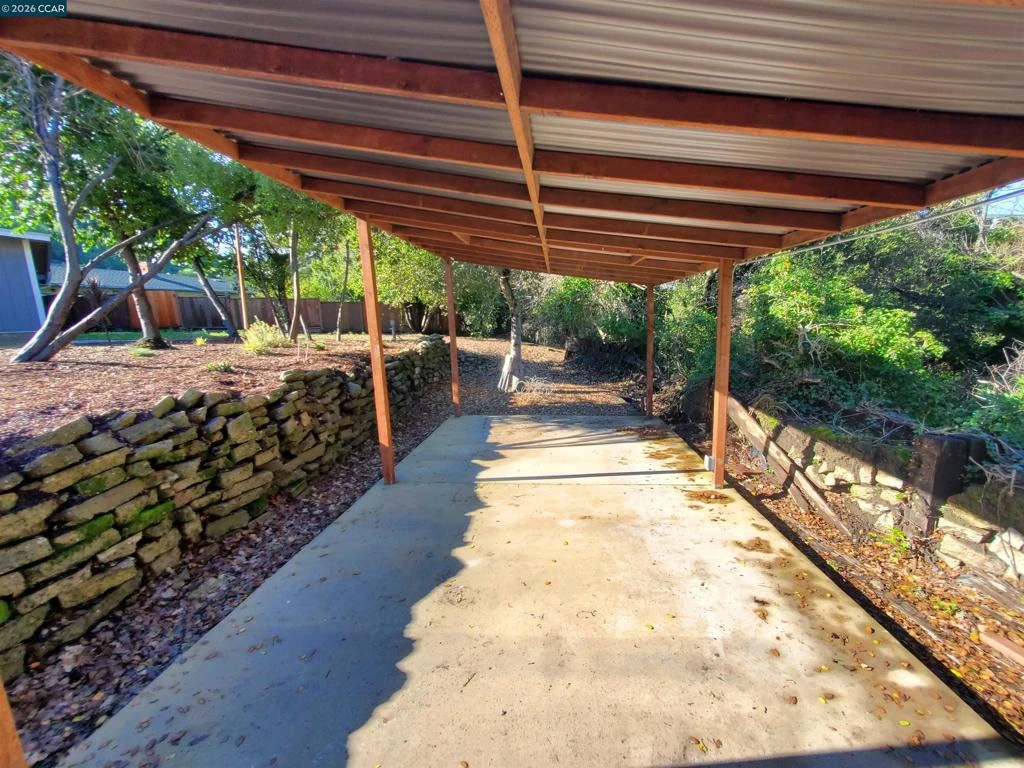 Interior 3
