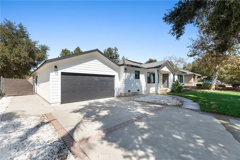 651 N Workman Street photo 2