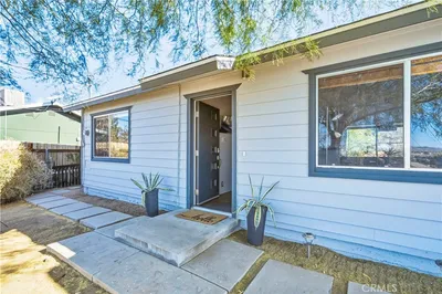 7025 Park Boulevard photo 2