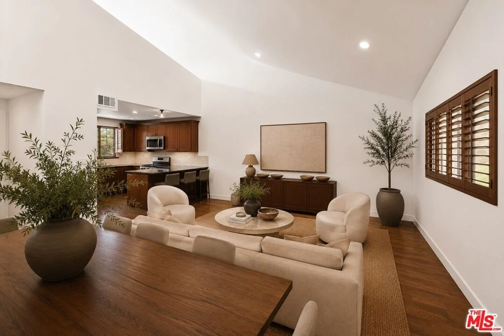 Interior 2