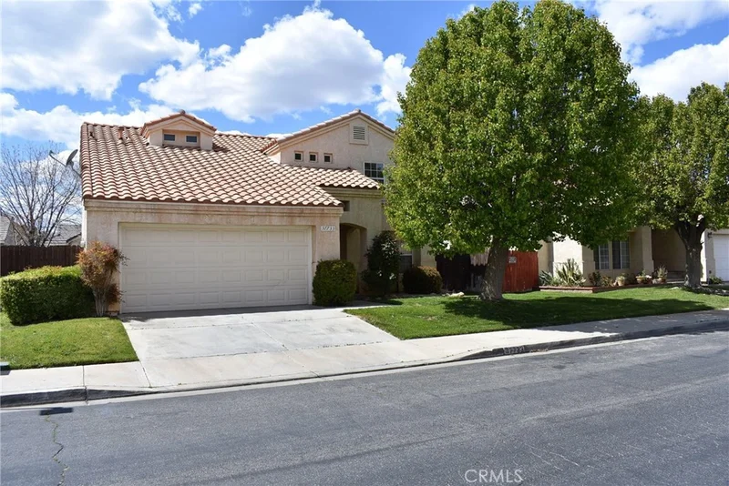 37733 Harvey Street photo 2