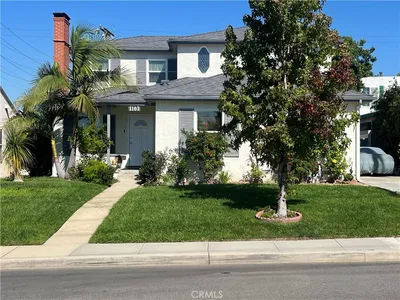 1103 E Walnut