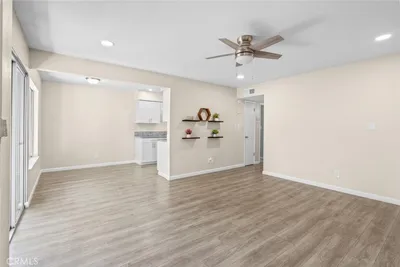 1550 W Ashlan photo 2