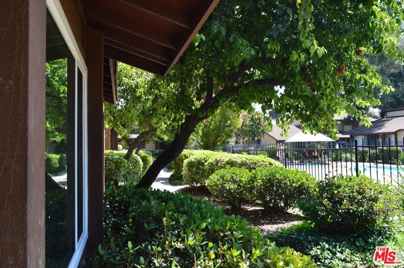 8723 1/2 Cedros Avenue 55 photo 2