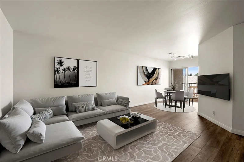 7641 Reseda Boulevard 126