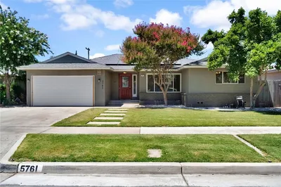 5761 N Callisch