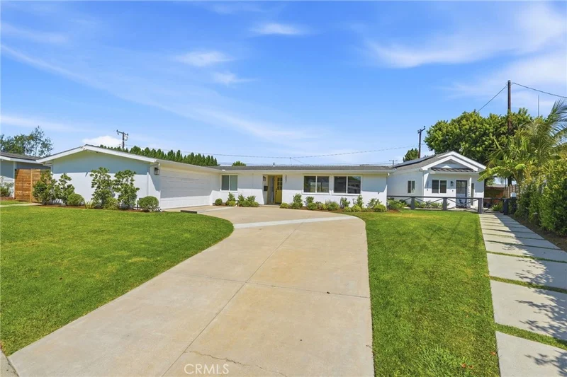 3097 Molokai Place photo 2
