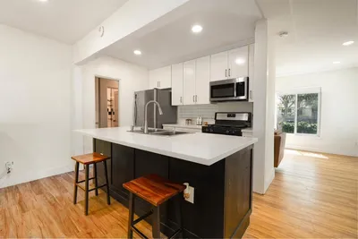 1015 4th Ave.