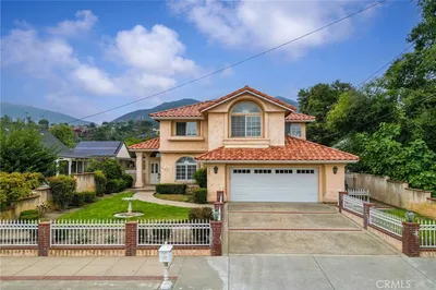 137 W Greystone Avenue