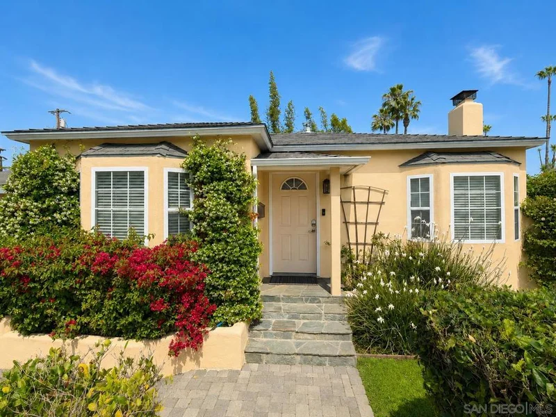 4305 Fanuel St, San Diego, CA 92109