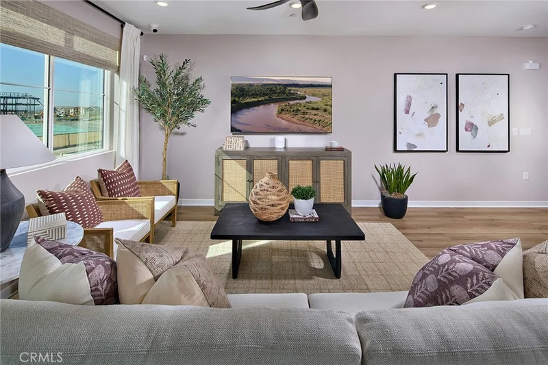12717 Sahara Street photo 2