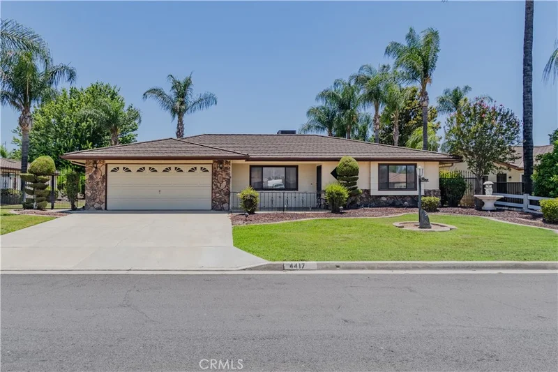 4417 Berkley photo 2