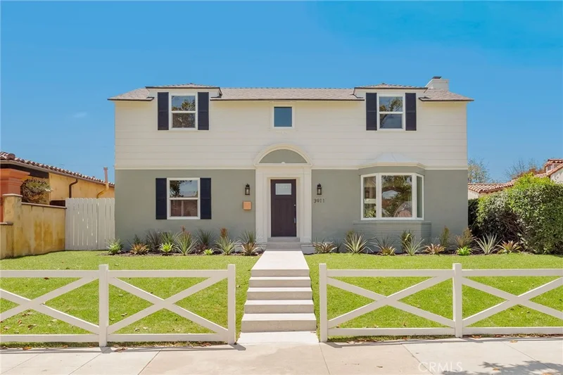 3911 California Avenue, Long Beach, CA 90807