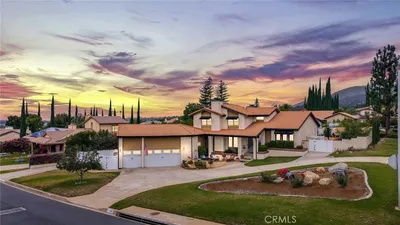 2429 Cliff Road photo 2