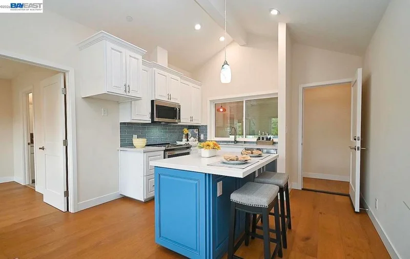 3856 Vineyard Ave, Pleasanton, CA 94566
